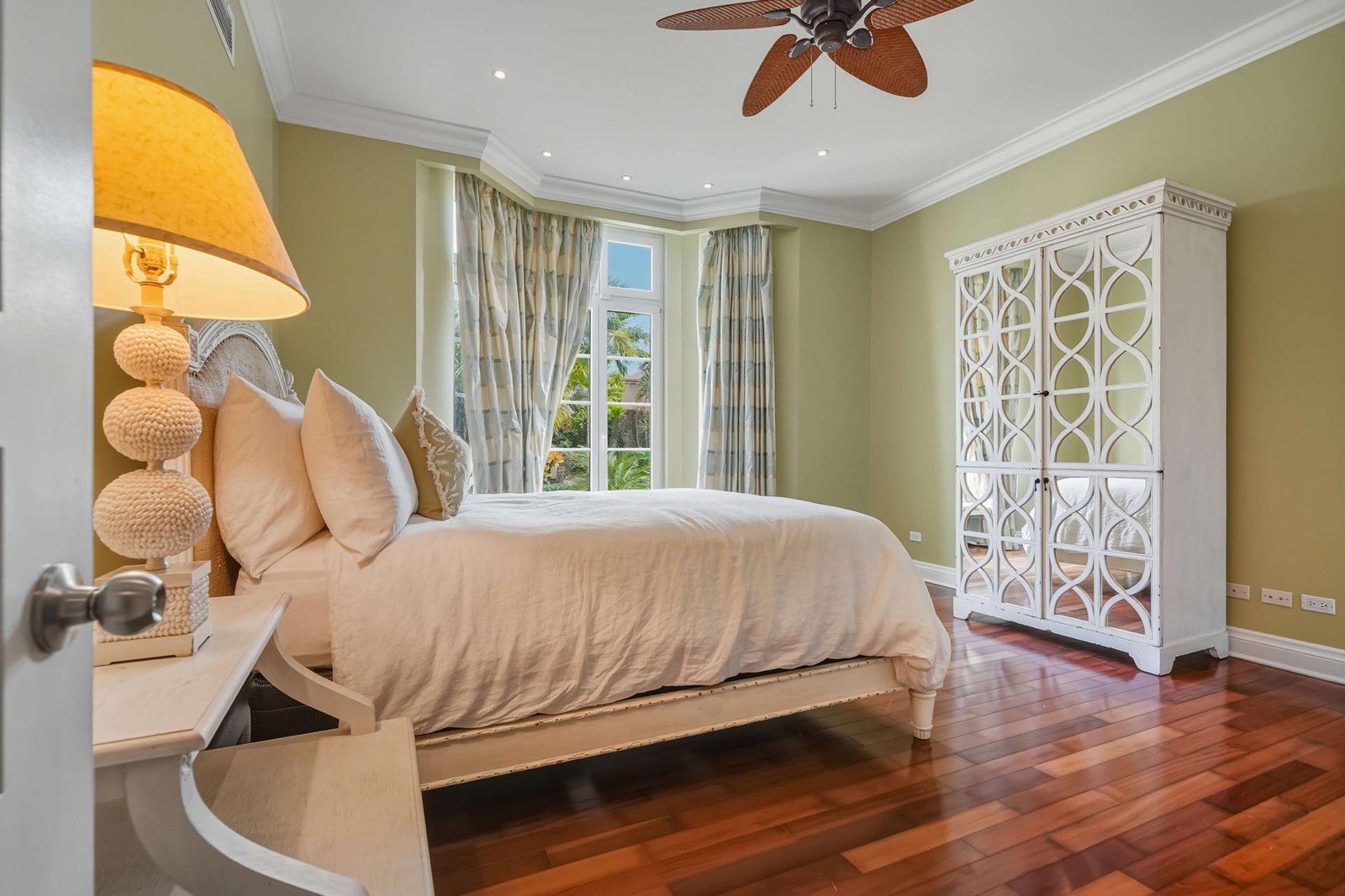Bedroom interior at 32 ocean